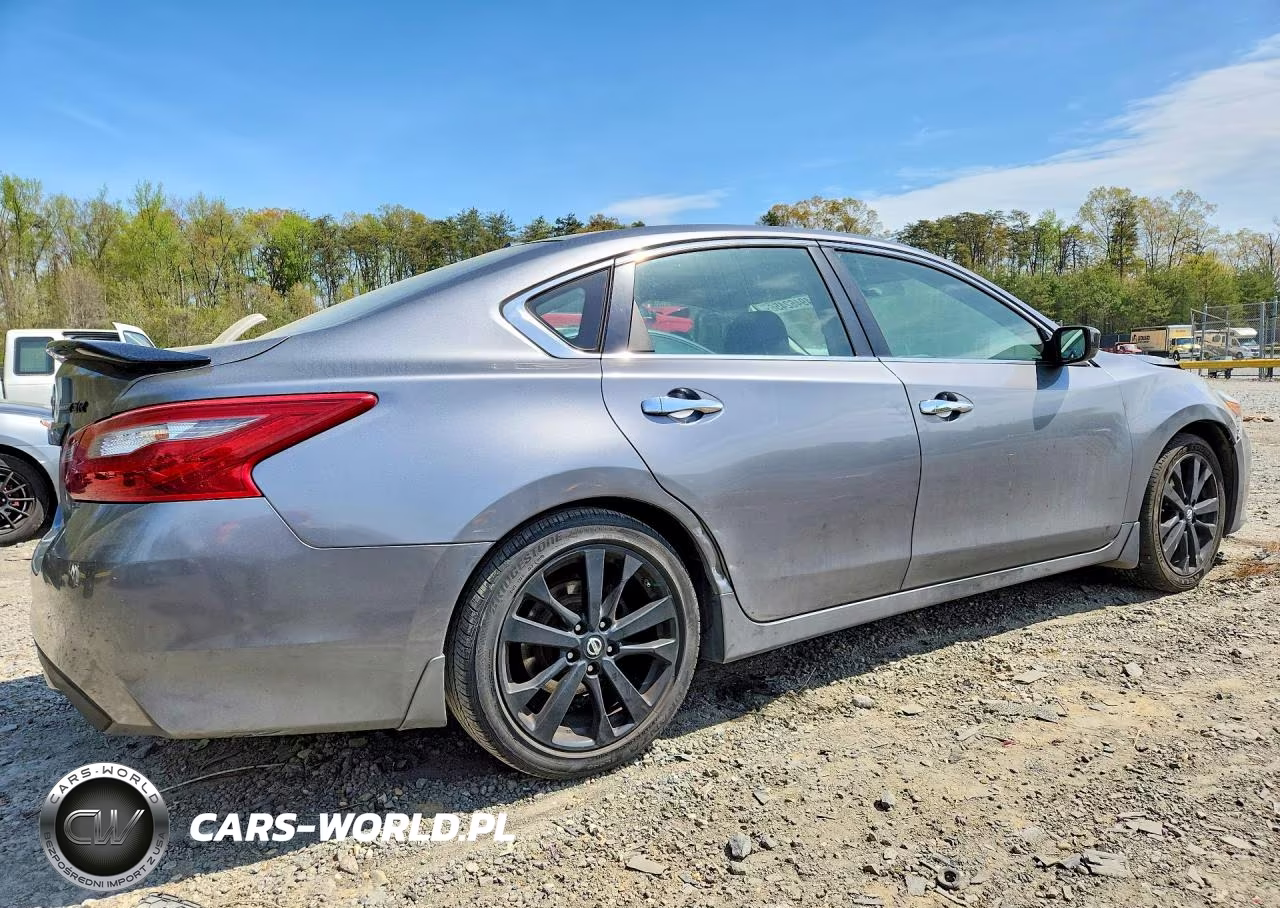 2018 Nissan Altima 2.5 Sr VIN:1N4AL3AP6JC276827 - 3