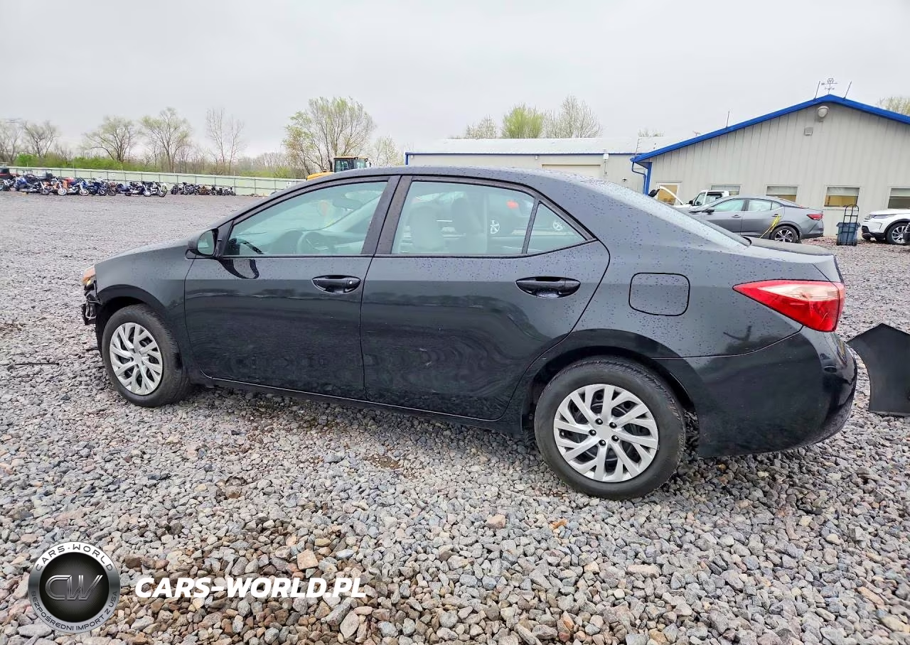 2019 Toyota Corolla Le VIN:5YFBURHEXKP946875 - 2