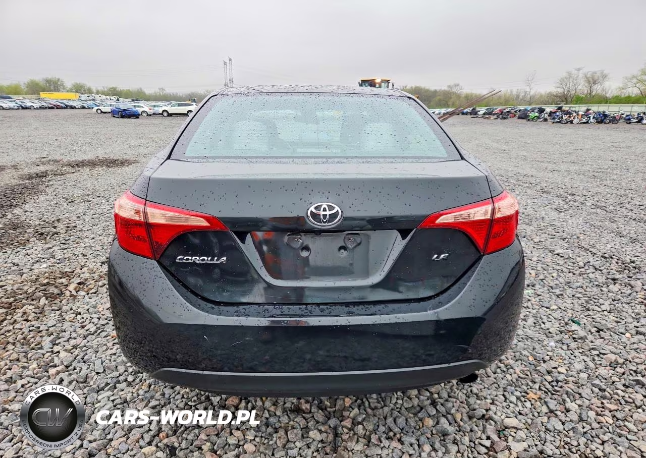 2019 Toyota Corolla Le VIN:5YFBURHEXKP946875 - 6