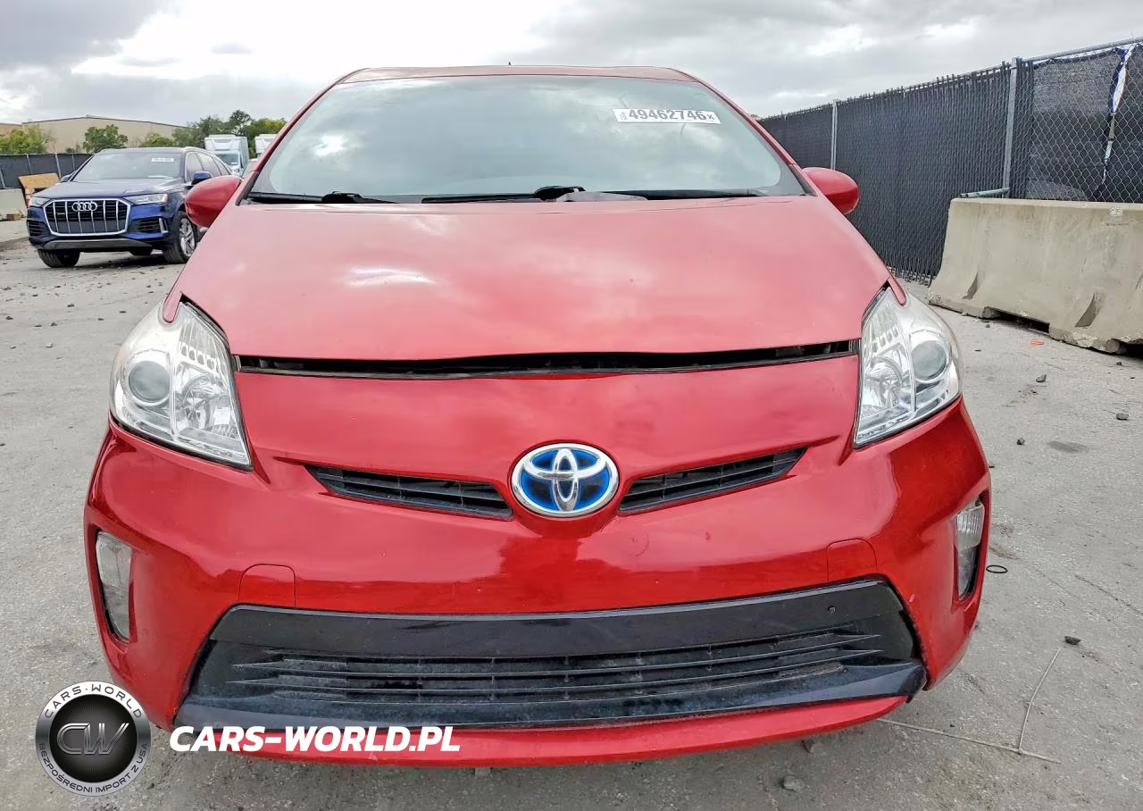 2015 Toyota Prius Two VIN:JTDKN3DU1F1915533 - 5