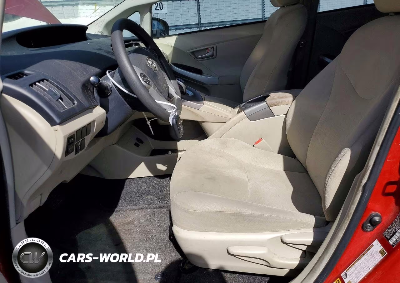 2015 Toyota Prius Two VIN:JTDKN3DU1F1915533 - 7