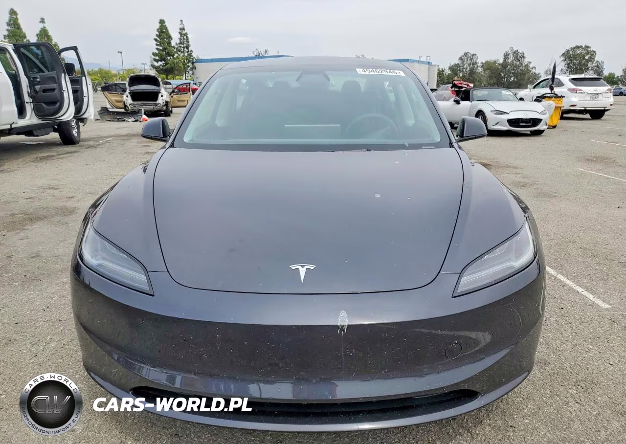 2025 Tesla Model 3 VIN:5YJ3E1EA1SF920164 - 5