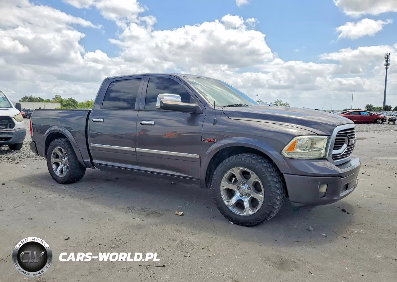 2016 Ram 1500 Laramie VIN:1C6RR7NM3GS115604 - 4