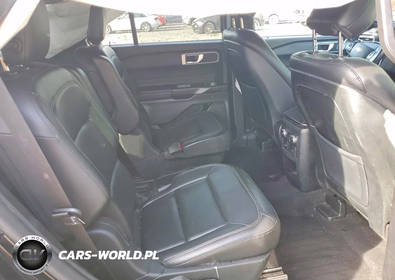 2020 Ford Explorer Xlt VIN:1FMSK8DHXLGB39447 - 11