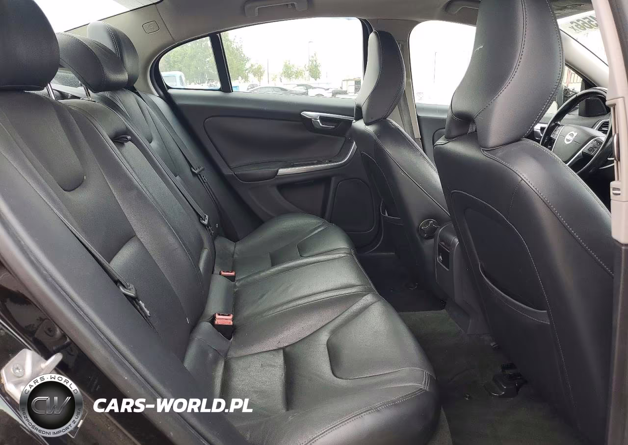 2015 Volvo S60 Platinum VIN:YV140MFD9F1318795 - 10