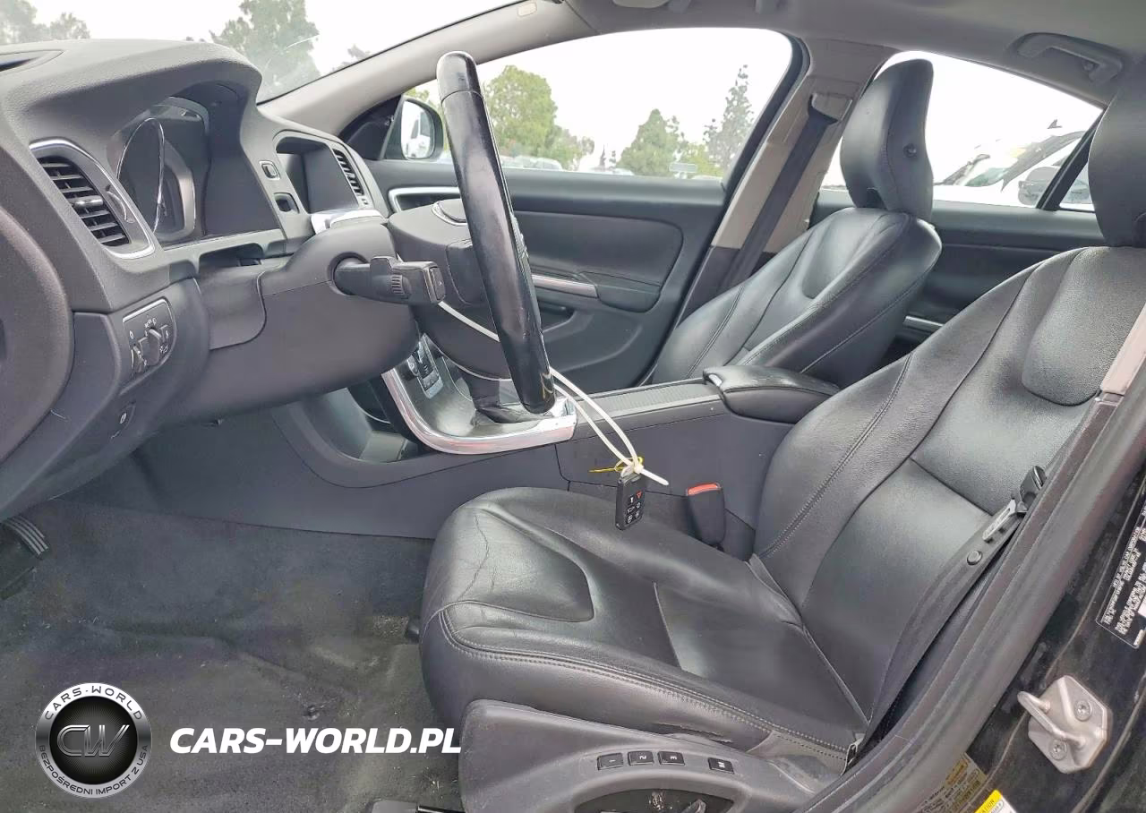 2015 Volvo S60 Platinum VIN:YV140MFD9F1318795 - 7