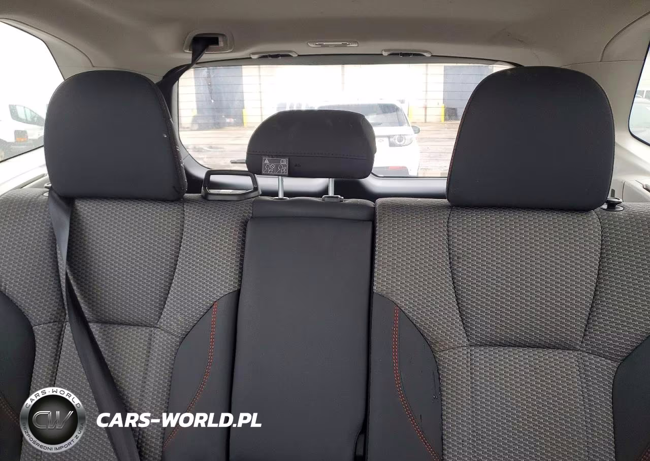 2023 Subaru Forester Sport VIN:JF2SKAJC4PH530101 - 10