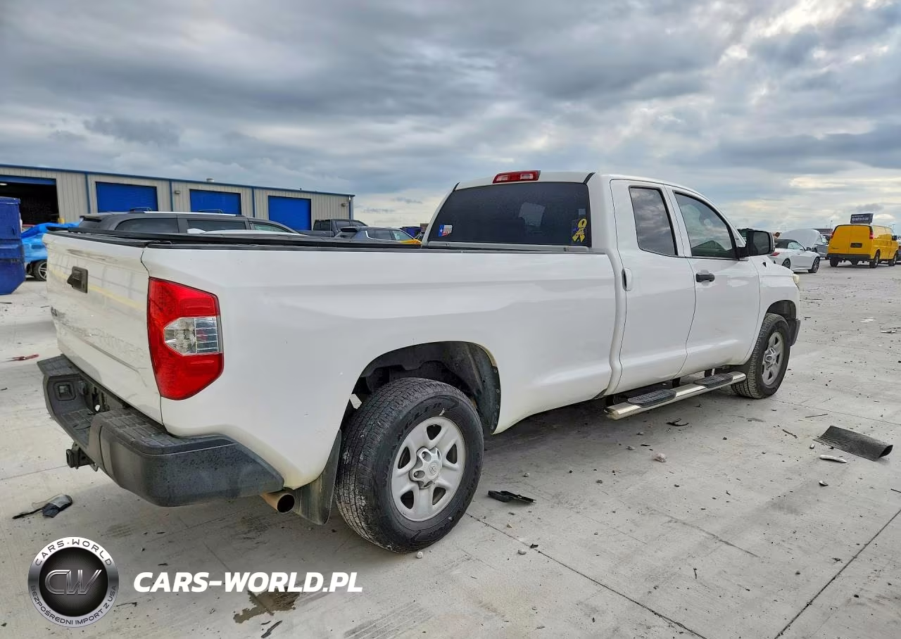 2019 Toyota Tundra VIN:5TFCY5F15KX025344 - 3