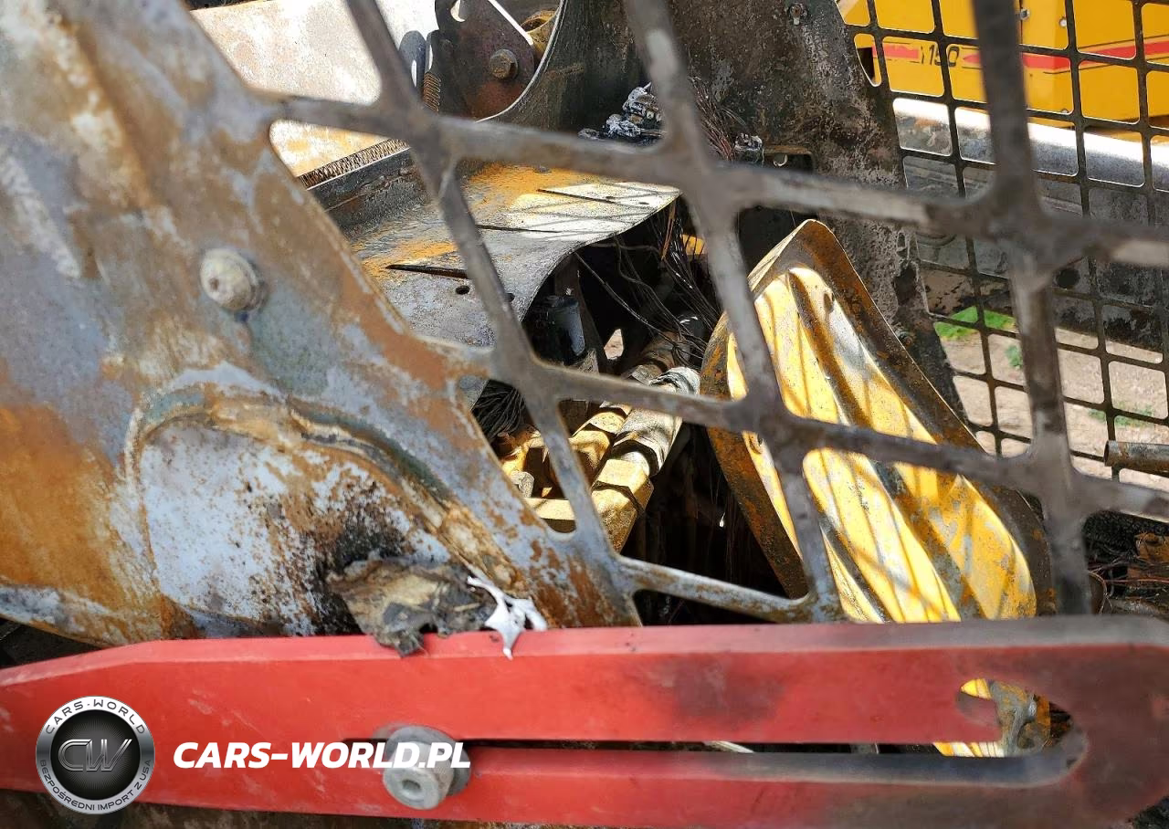 2017 Caterpillar Skid Steer Loader VIN:CAT0272DAMD200495 - 6