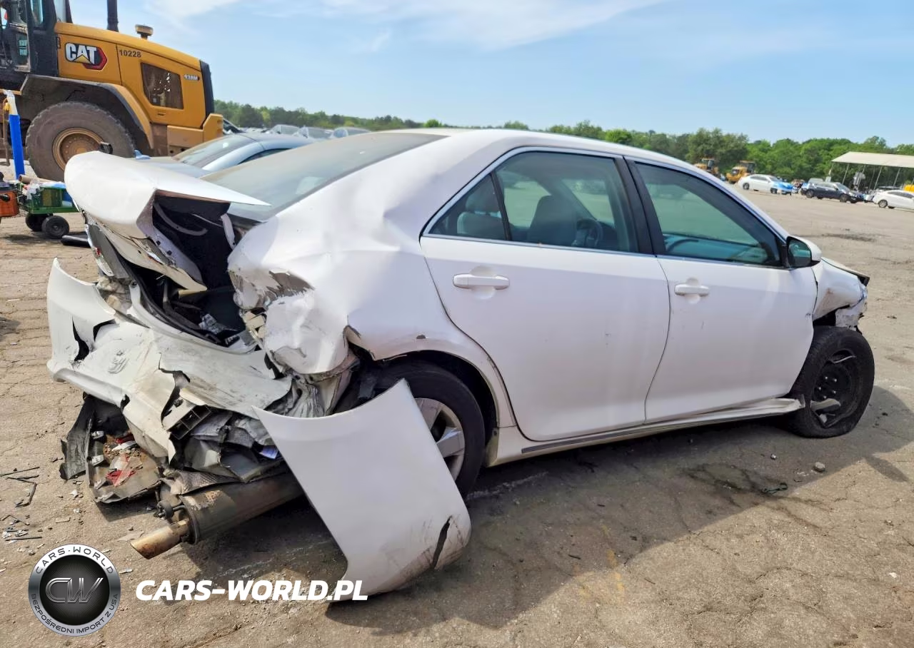2012 Toyota Camry Le VIN:4T4BF1FKXCR208889 - 3