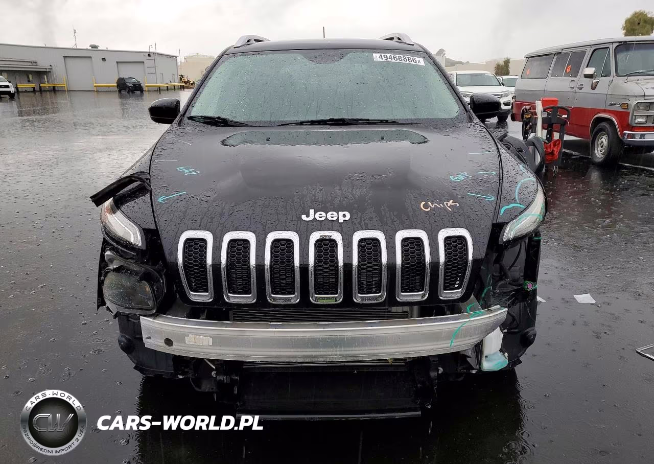 2017 Jeep Cherokee Latitude VIN:1C4PJLCBXHW663546 - 5