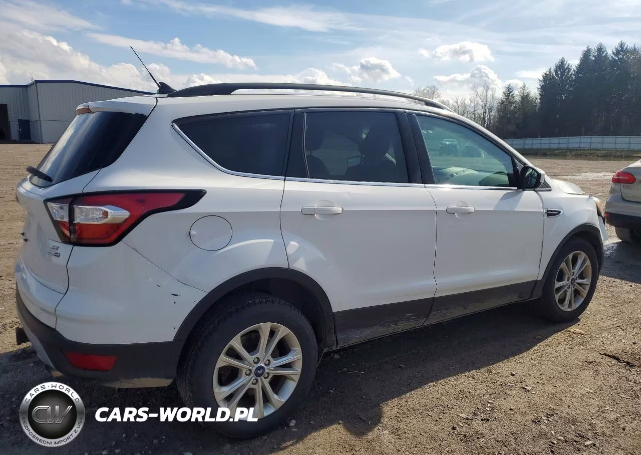 2018 Ford Escape Se VIN:1FMCU9GD3JUB76612 - 3