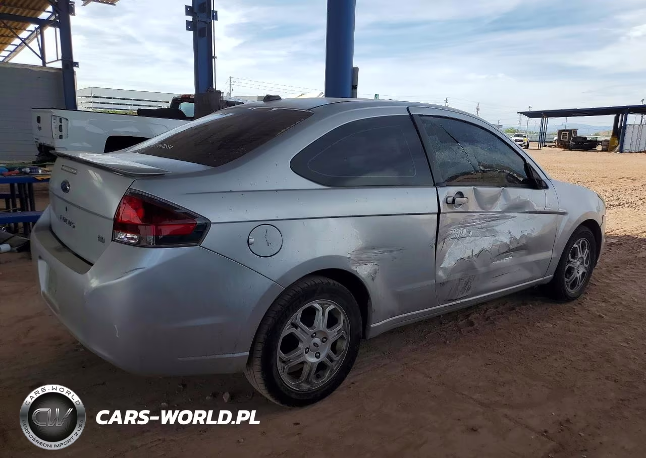 2009 Ford Focus Se VIN:1FAHP32N19W162812 - 3