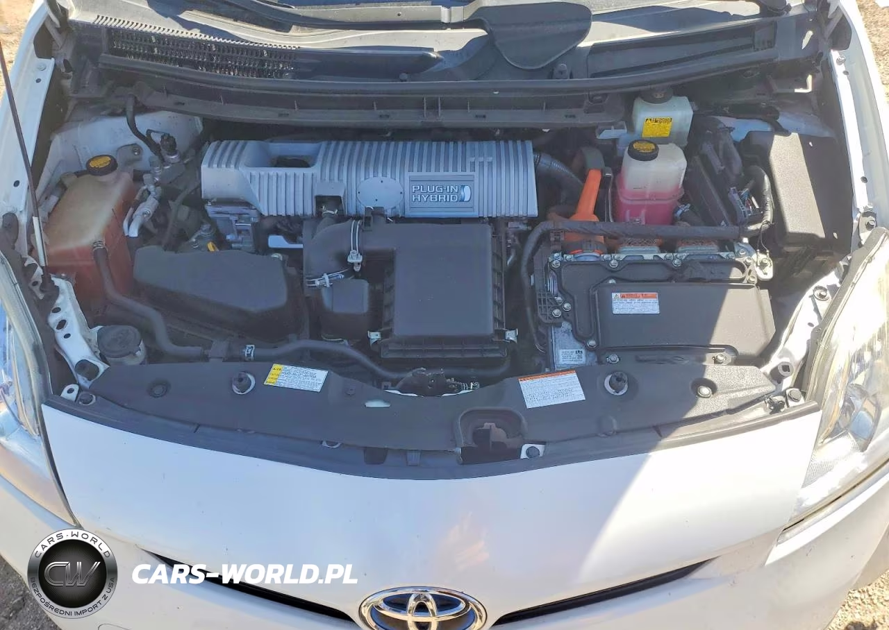 2013 Toyota Prius Plug-In Hybrid Base VIN:JTDKN3DP3D3036739 - 11