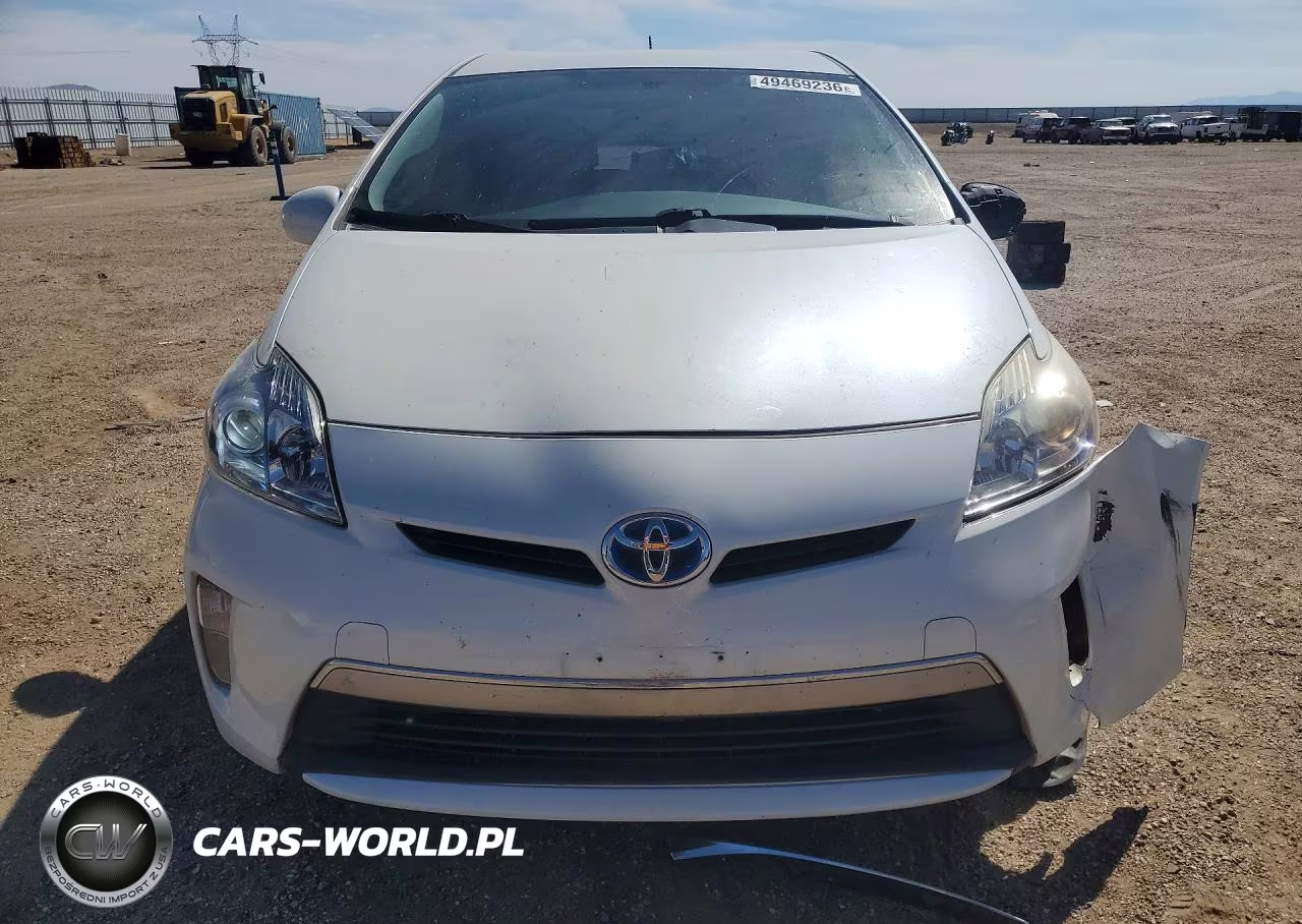 2013 Toyota Prius Plug-In Hybrid Base VIN:JTDKN3DP3D3036739 - 5