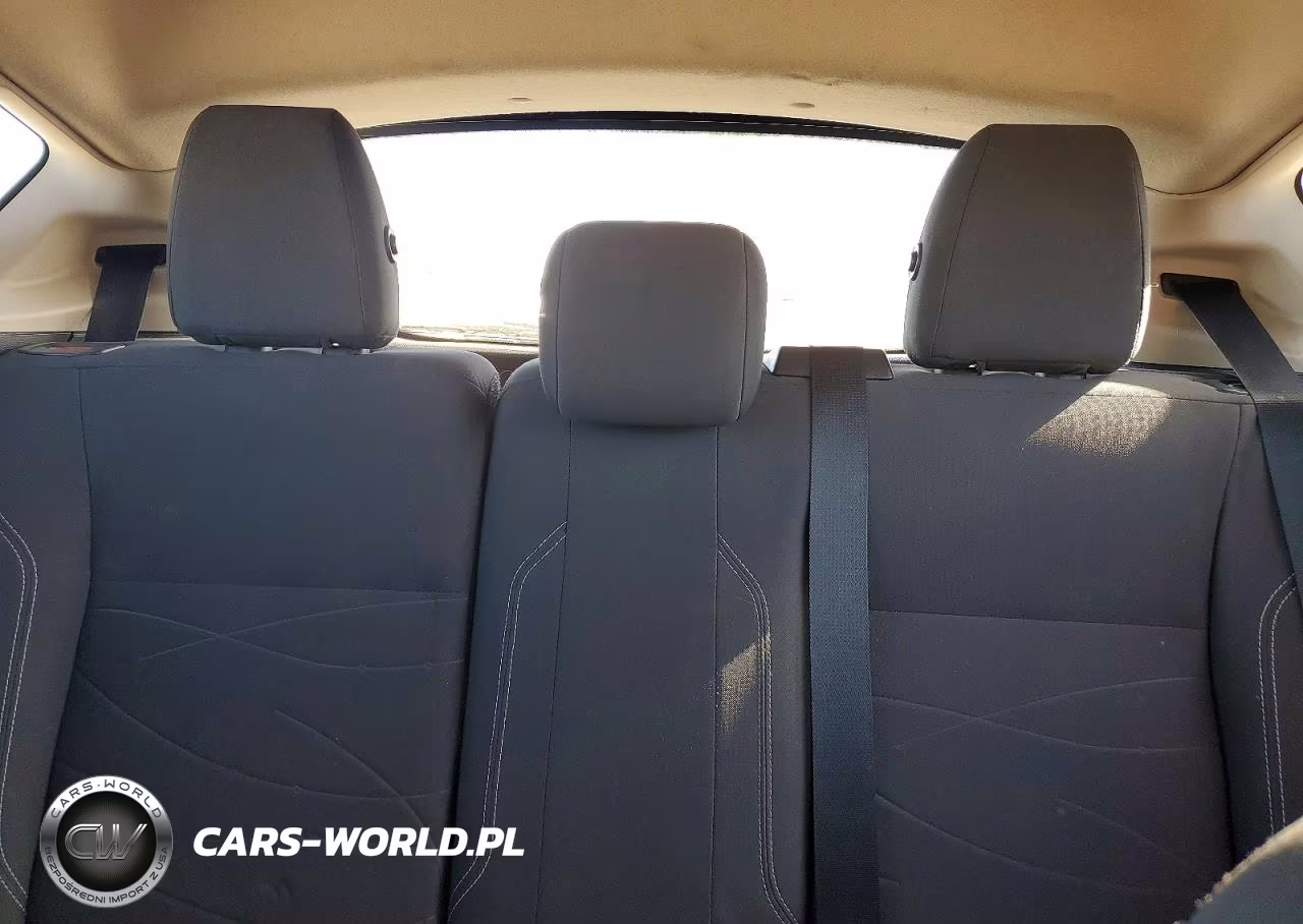 2014 Ford Fiesta S VIN:3FADP4EJ3EM200421 - 10