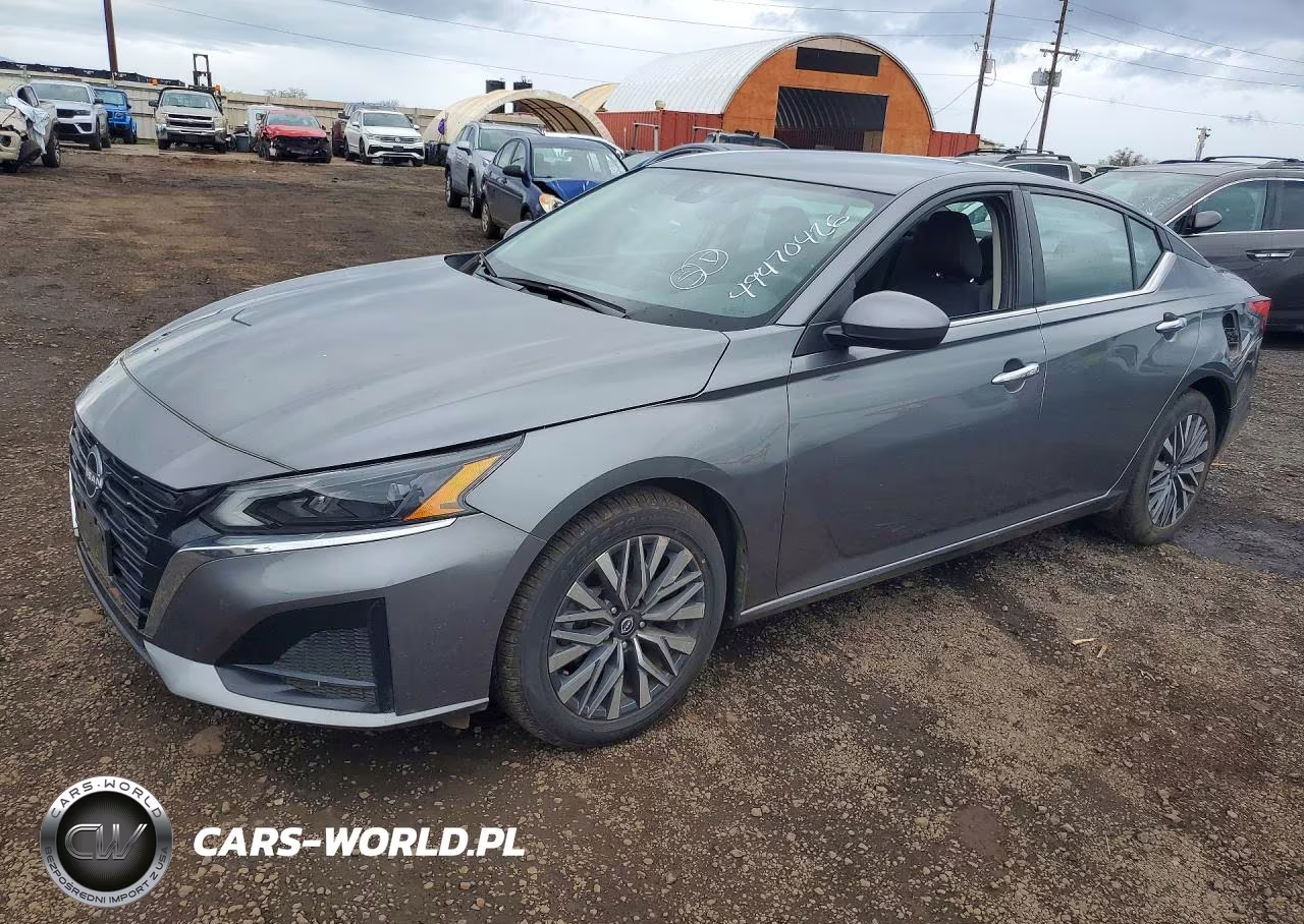 2023 Nissan Altima Sv