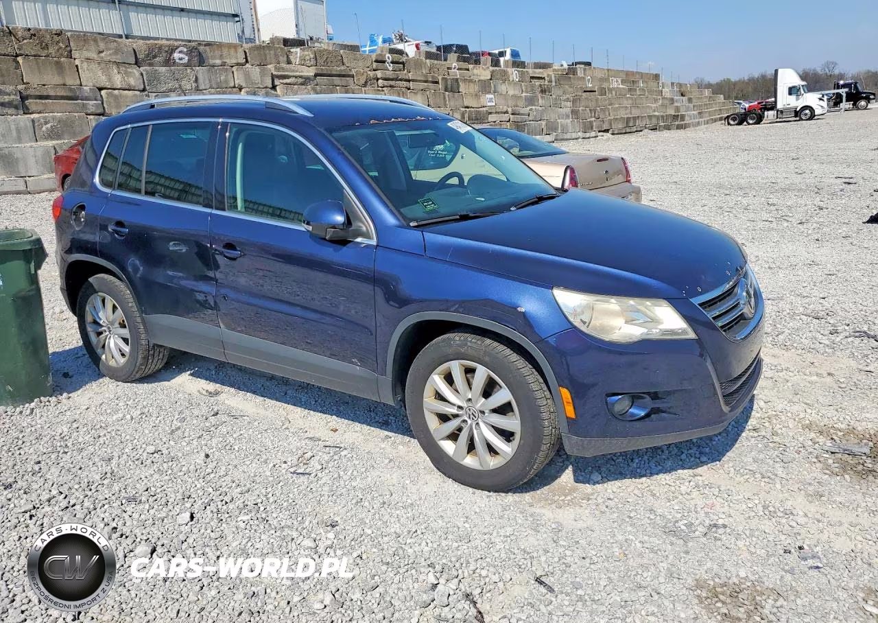 2011 Volkswagen Tiguan S VIN:WVGAV7AX0BW504327 - 4