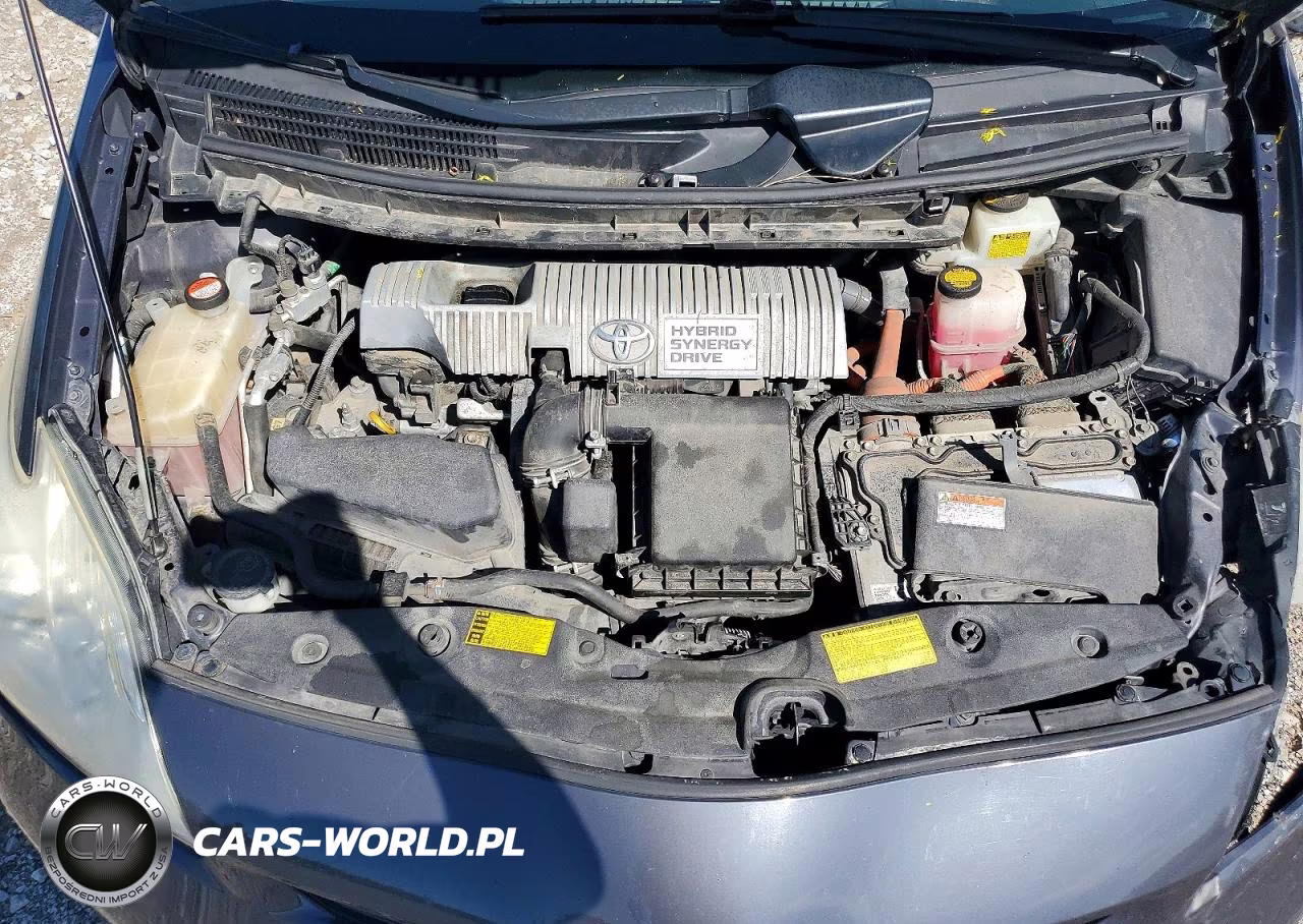 2014 Toyota Prius Two VIN:JTDKN3DU8E0368216 - 11