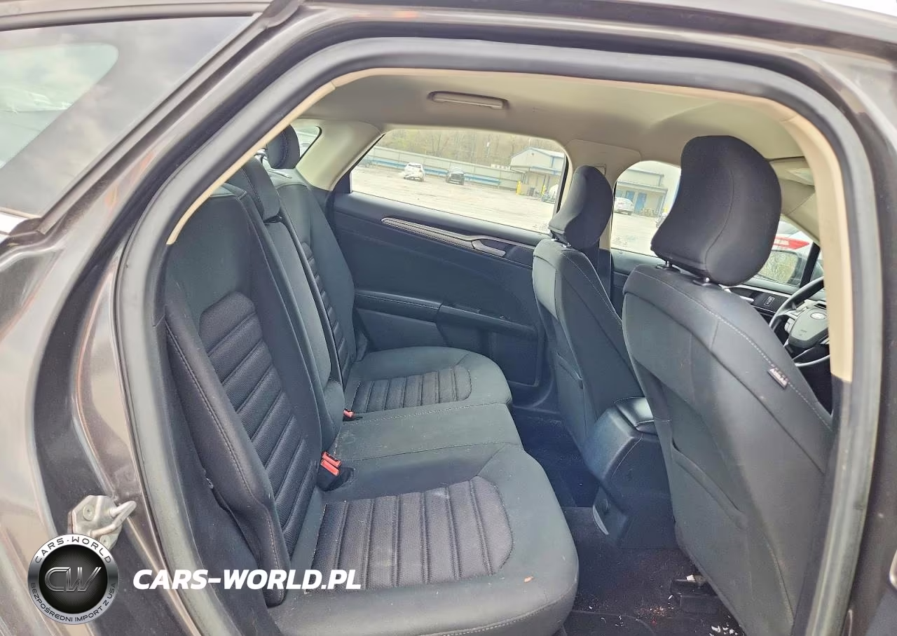 2017 Ford Fusion Se VIN:3FA6P0H71HR374965 - 10