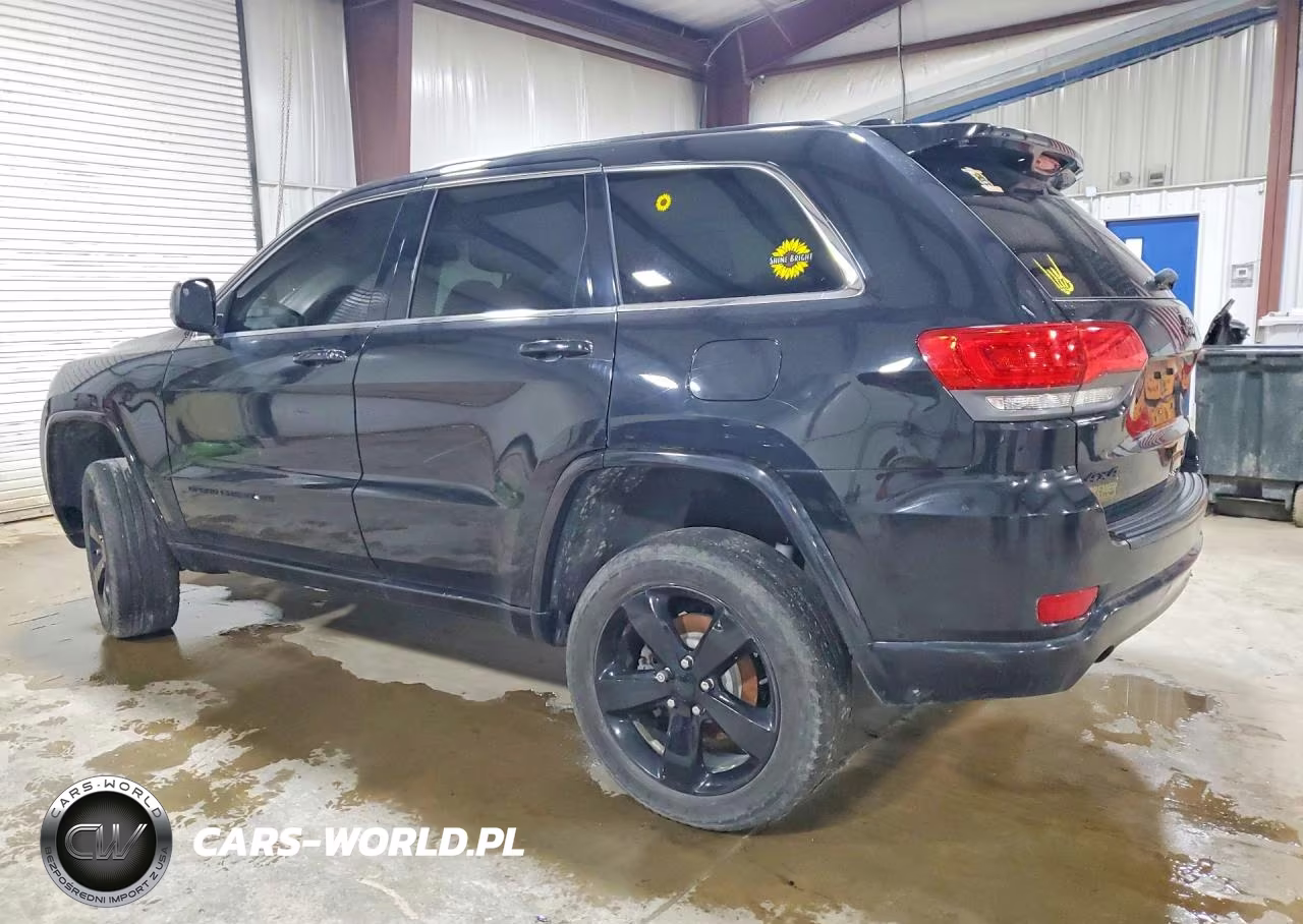 2015 Jeep Grand Cherokee Laredo VIN:1C4RJFAG9FC776072 - 2