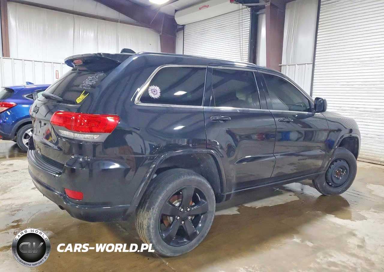 2015 Jeep Grand Cherokee Laredo VIN:1C4RJFAG9FC776072 - 3