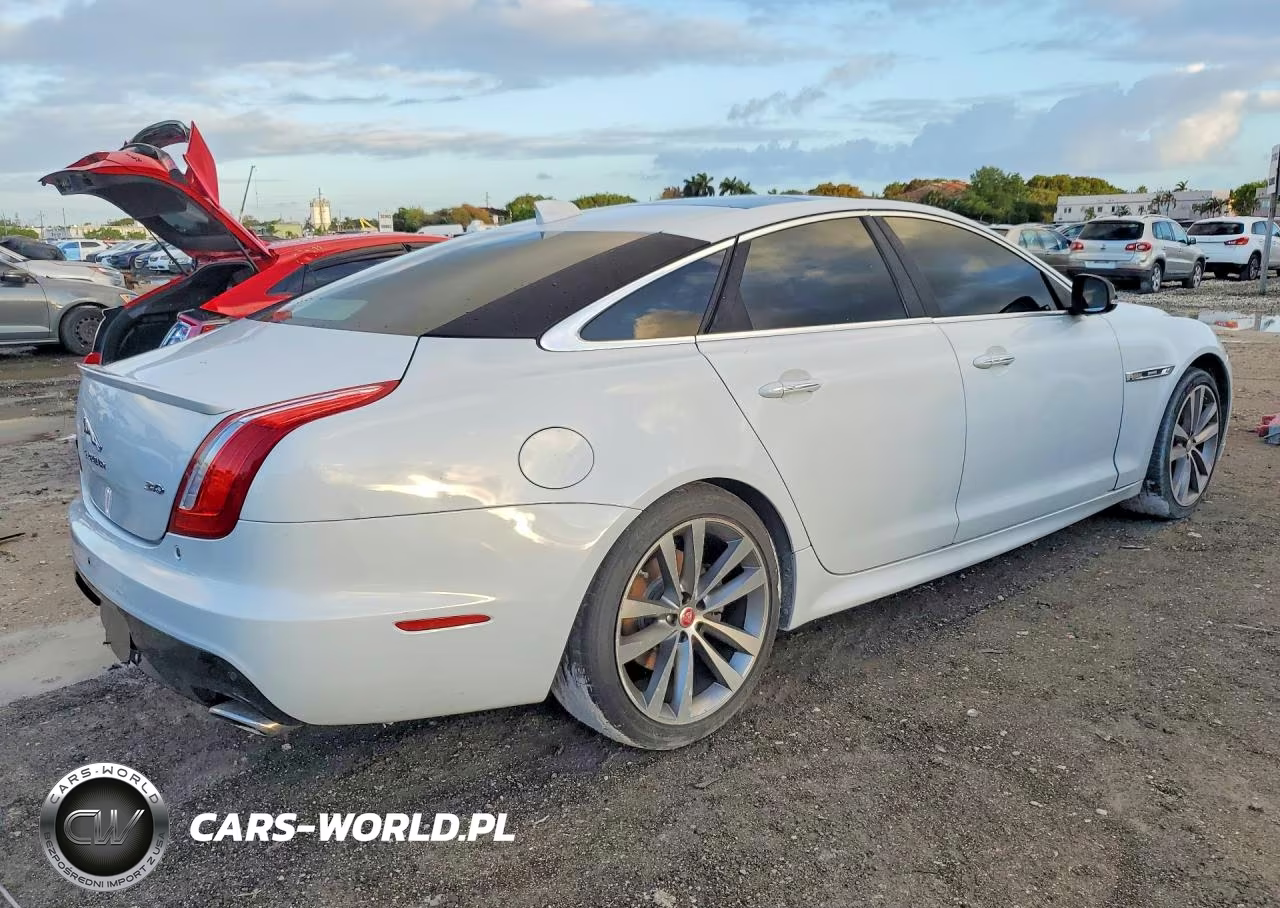 2016 Jaguar Xj VIN:SAJWA1C74G8W01849 - 3