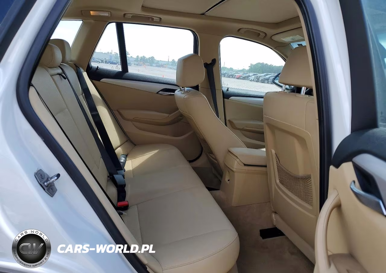 2015 BMW X1 xDrive28I VIN:WBAVL1C5XFVY35364 - 11
