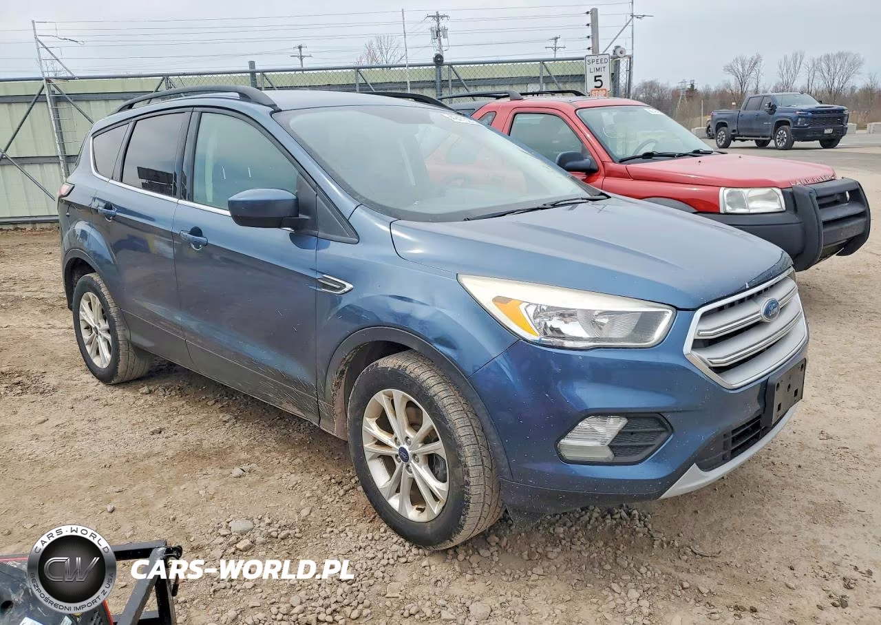 2018 Ford Escape Se VIN:1FMCU0GD7JUB47786 - 4