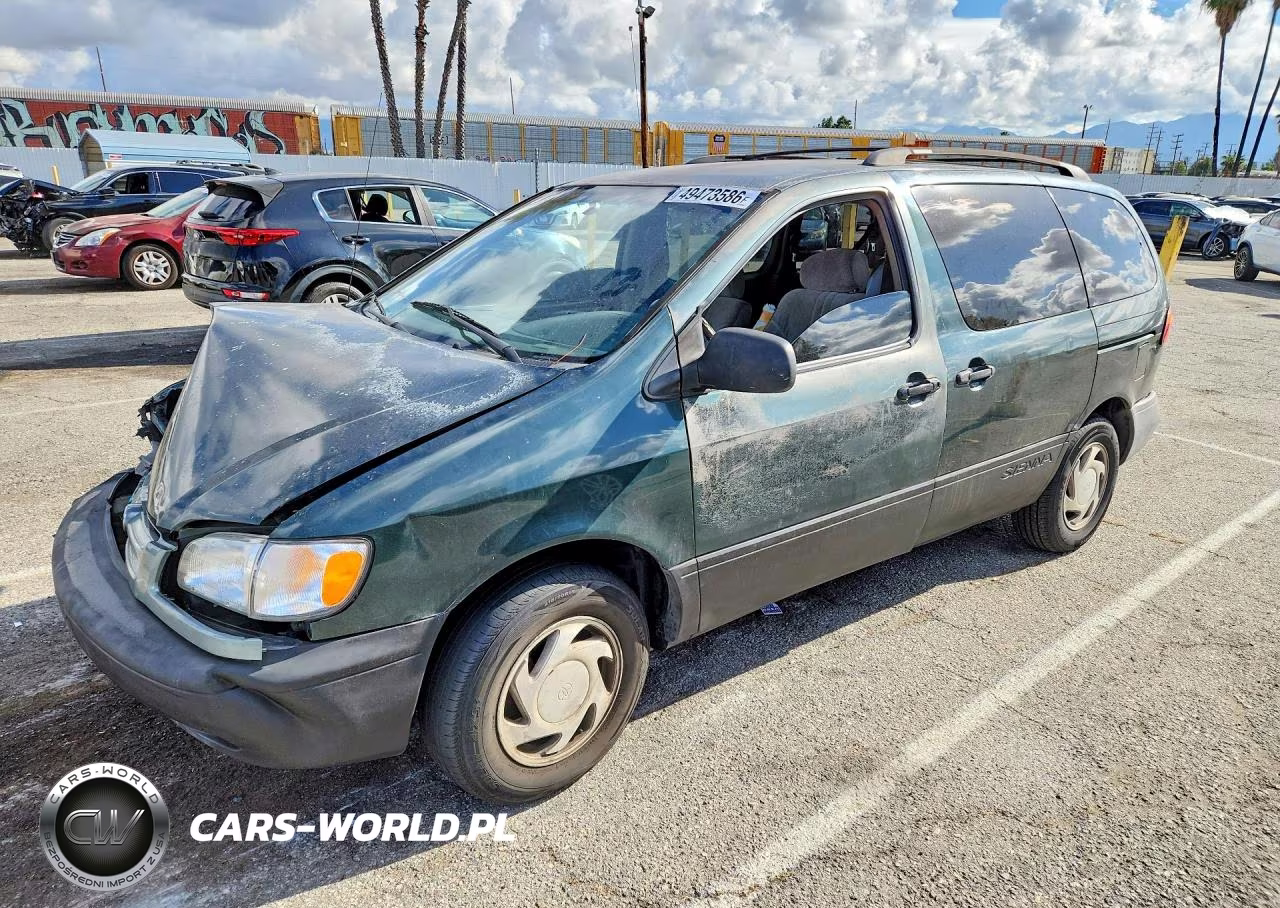 2000 Toyota Sienna Le