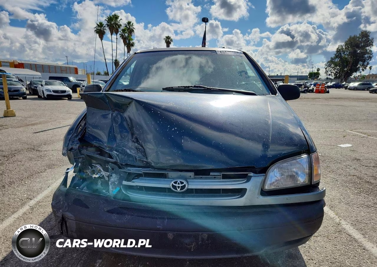 2000 Toyota Sienna Le VIN:4T3ZF13C6YU263103 - 5