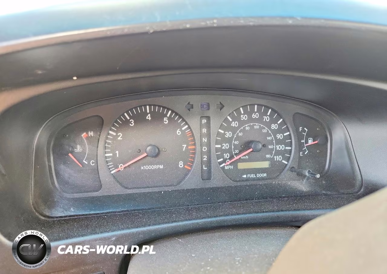 2000 Toyota Sienna Le VIN:4T3ZF13C6YU263103 - 9