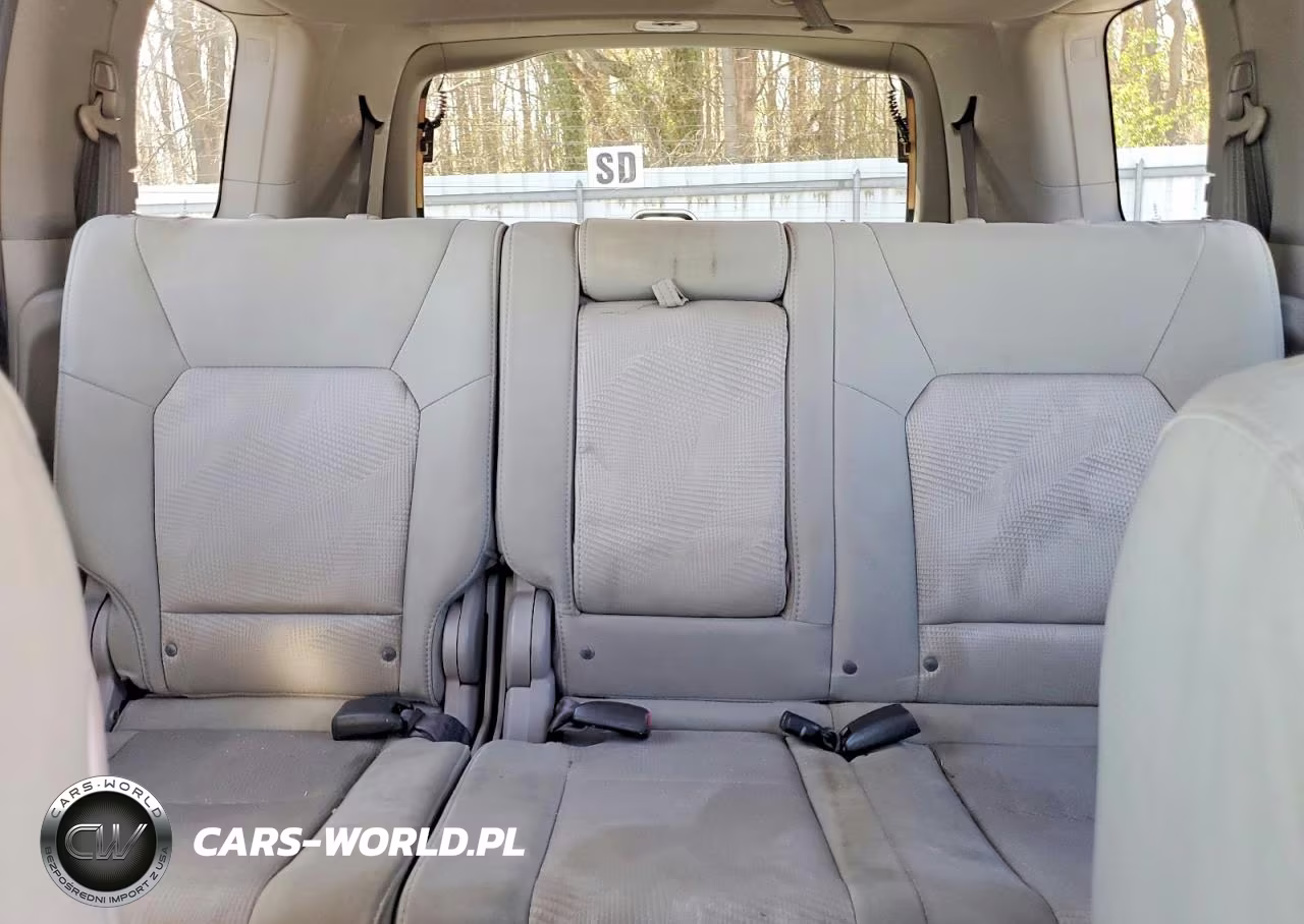 2015 Honda Pilot Lx VIN:5FNYF4H28FB025463 - 10