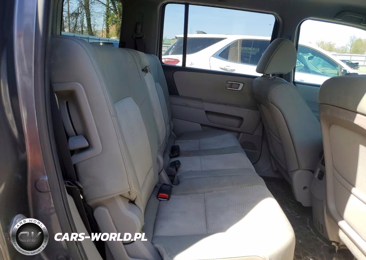 2015 Honda Pilot Lx VIN:5FNYF4H28FB025463 - 11