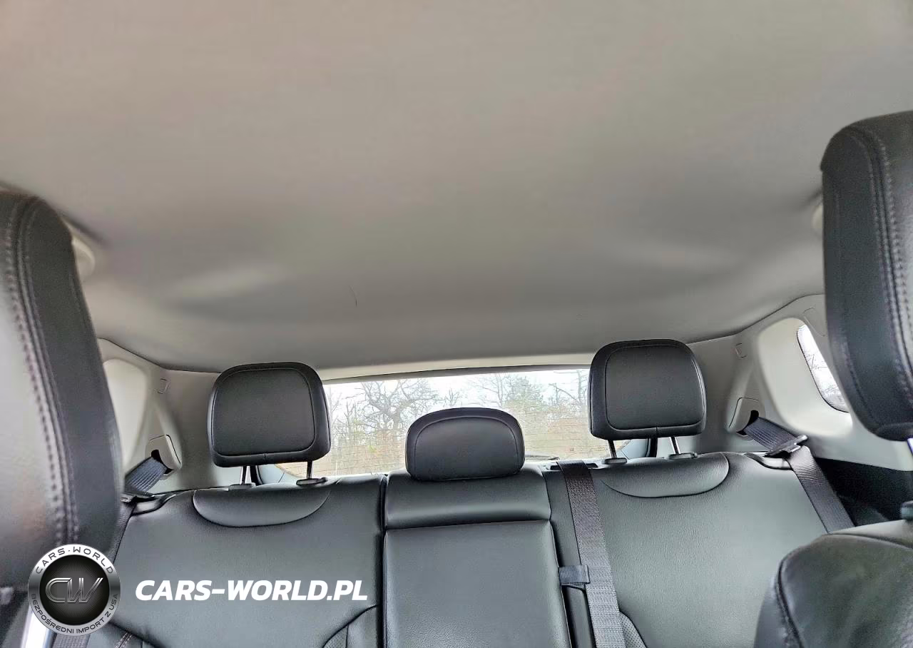 2022 Jeep Compass Latitude Lux VIN:3C4NJDFB1NT204562 - 10