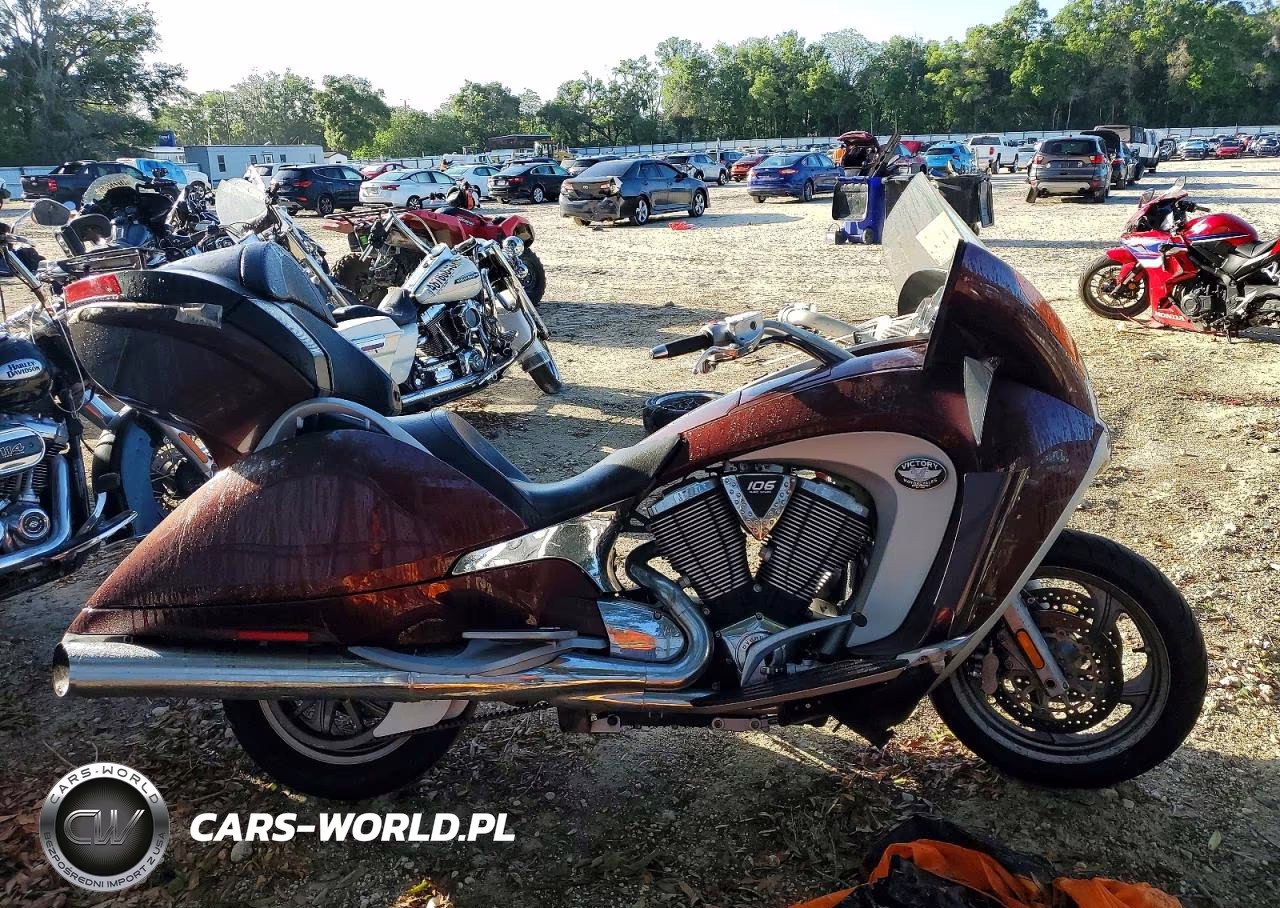2009 Victory Vision