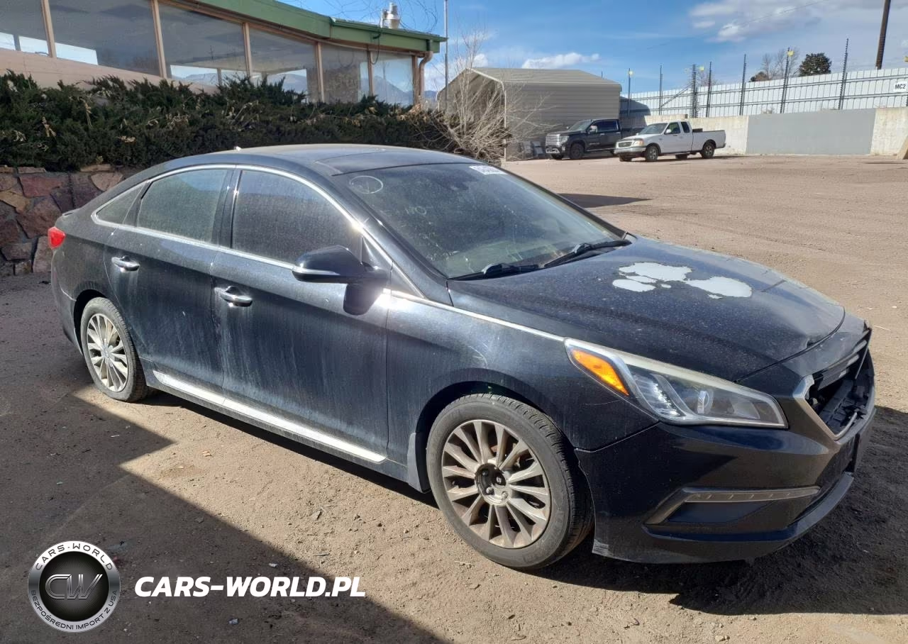 2015 Hyundai Sonata Sport VIN:5NPE34AFXFH234598 - 4