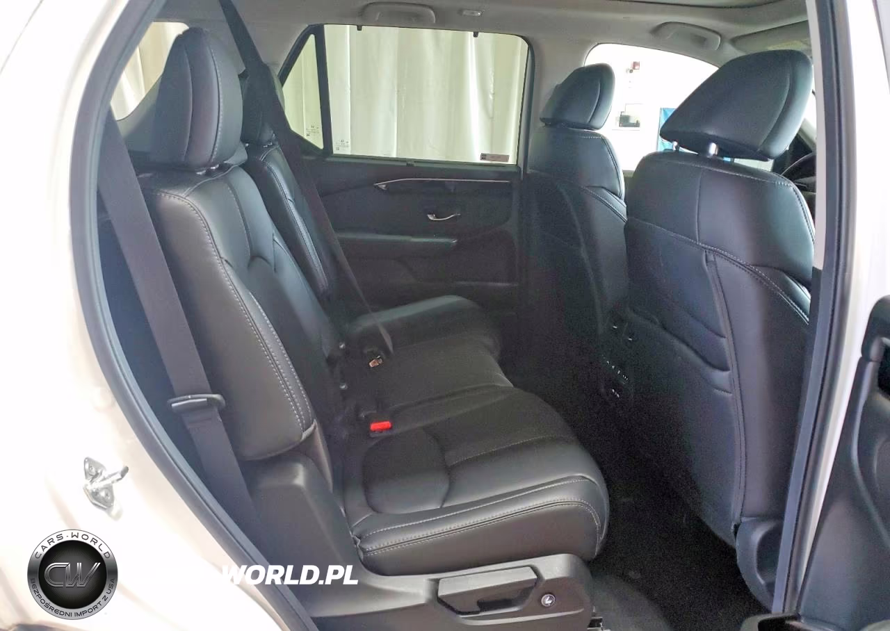 2024 Honda Pilot Touring VIN:5FNYG1H77RB000047 - 11