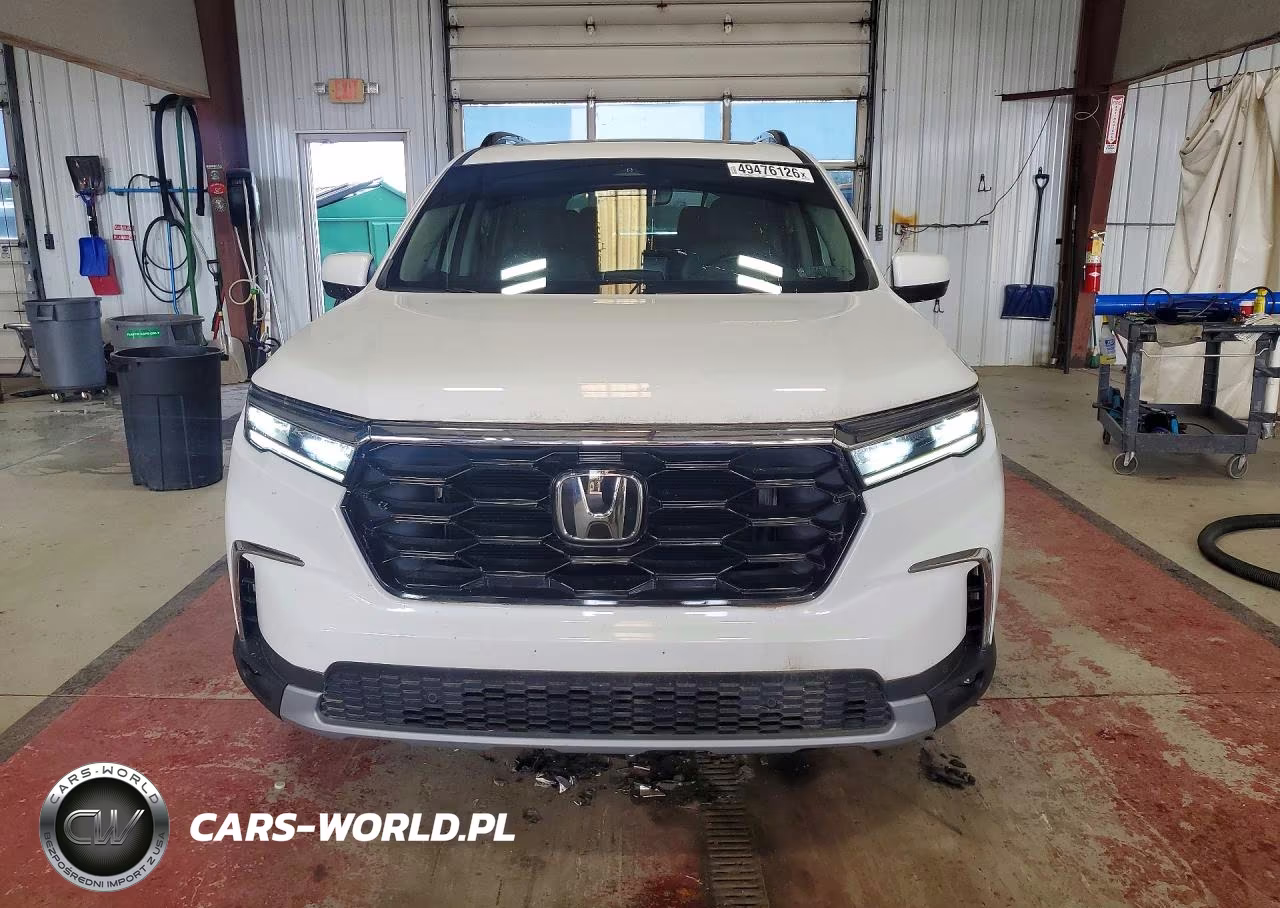 2024 Honda Pilot Touring VIN:5FNYG1H77RB000047 - 5