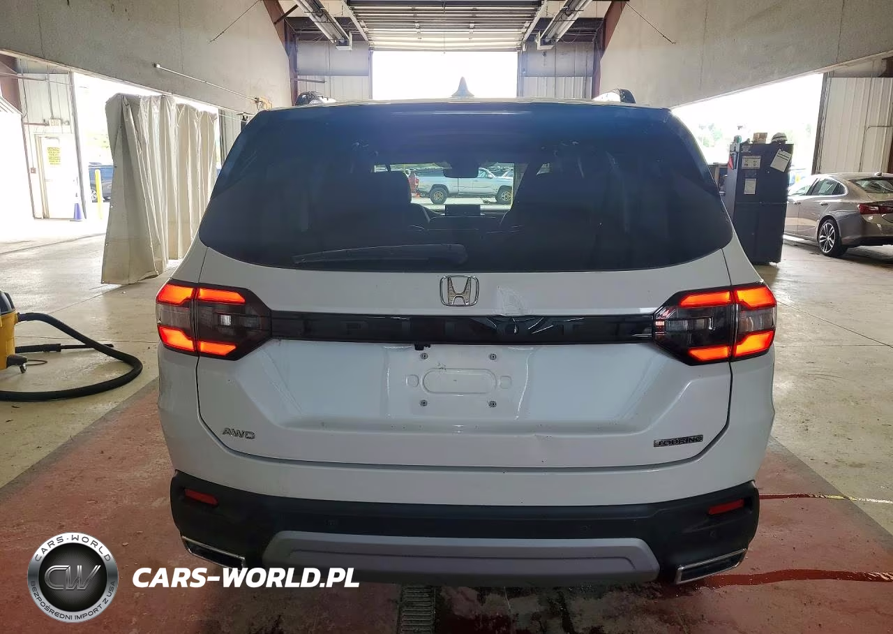 2024 Honda Pilot Touring VIN:5FNYG1H77RB000047 - 6