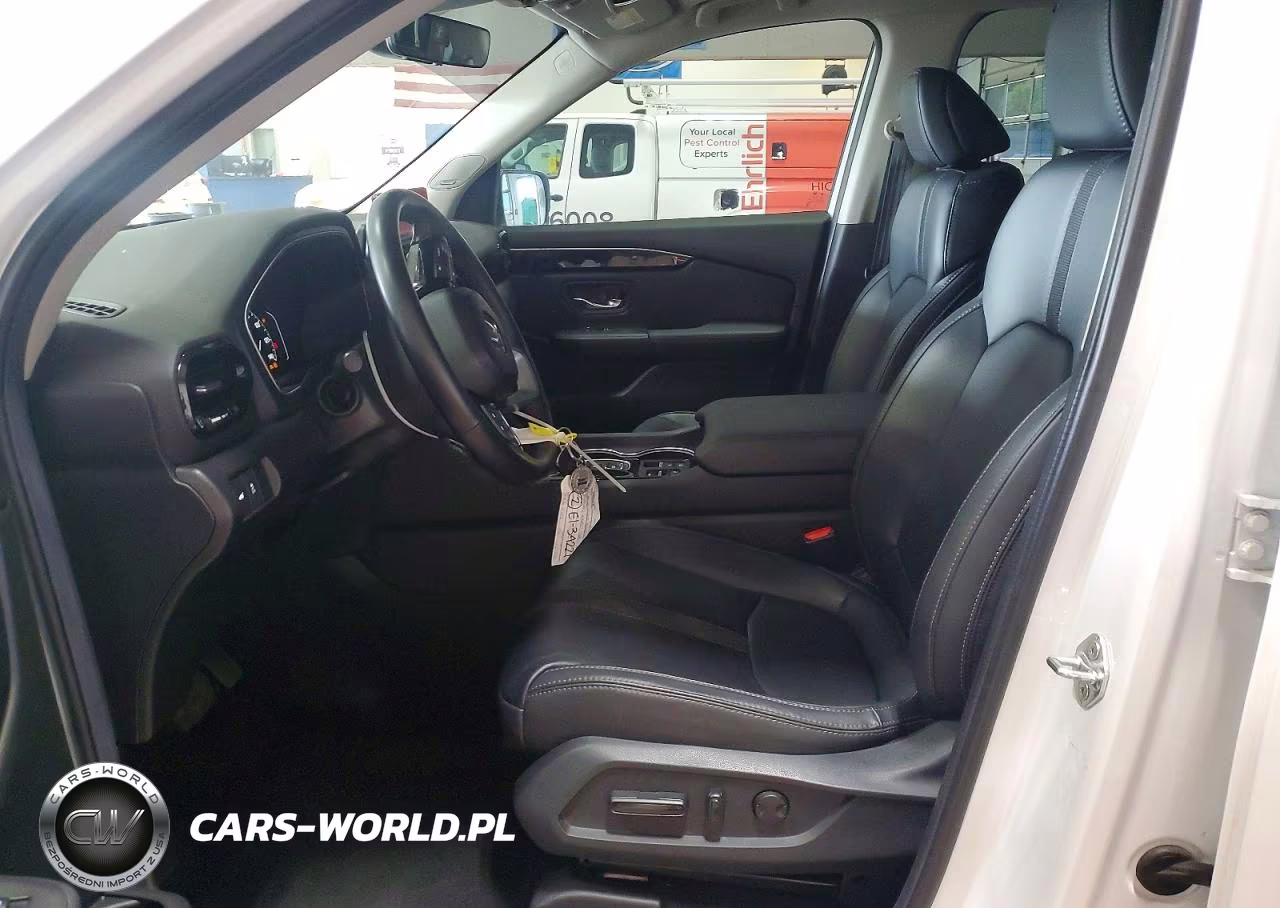 2024 Honda Pilot Touring VIN:5FNYG1H77RB000047 - 7