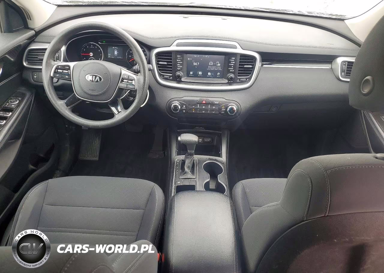 2019 Kia Sorento L VIN:5XYPG4A37KG439090 - 8