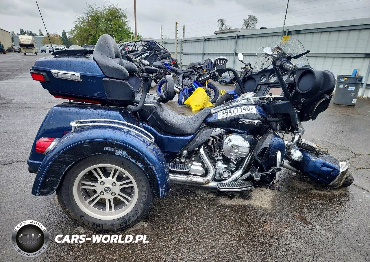 2014 Harley-Davidson Flhtcutg Tri Glide Ultra