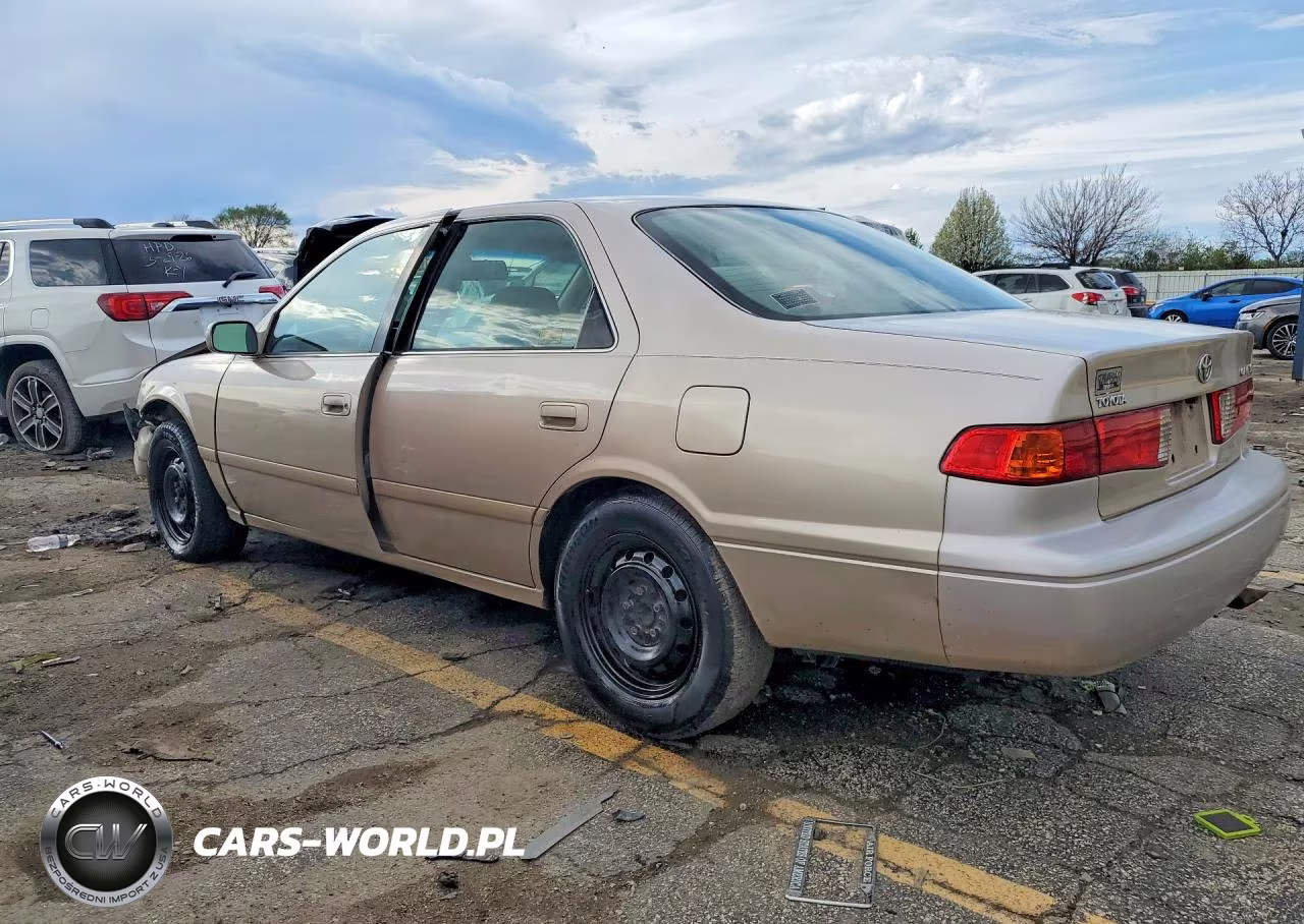 2000 Toyota Camry Le VIN:4T1BG22KXYU929711 - 2