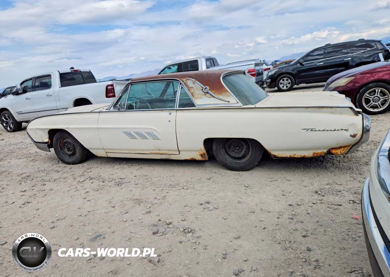 1962 Ford Thunderbird VIN:3Y87Z155998 - 2