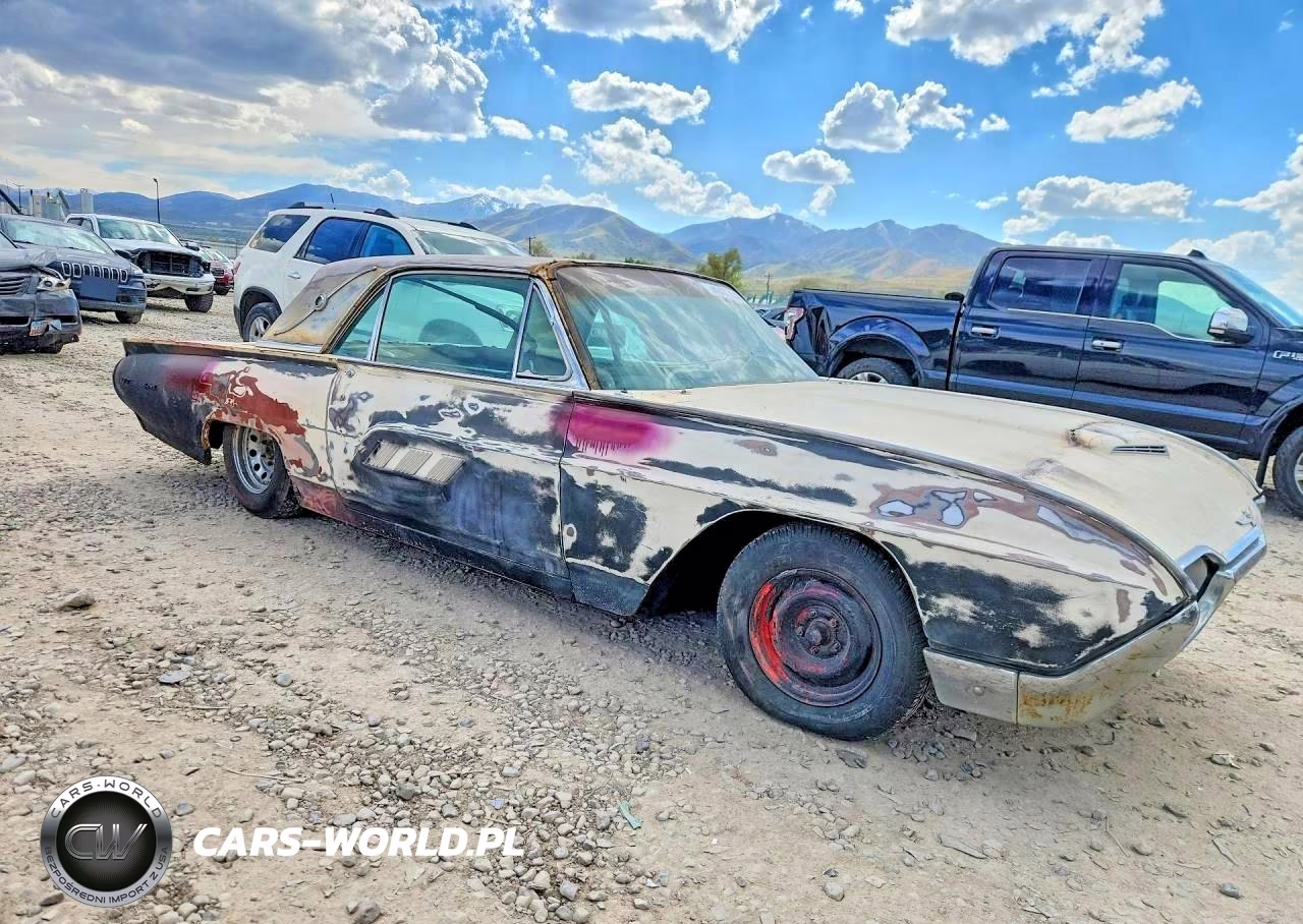 1962 Ford Thunderbird VIN:3Y87Z155998 - 4