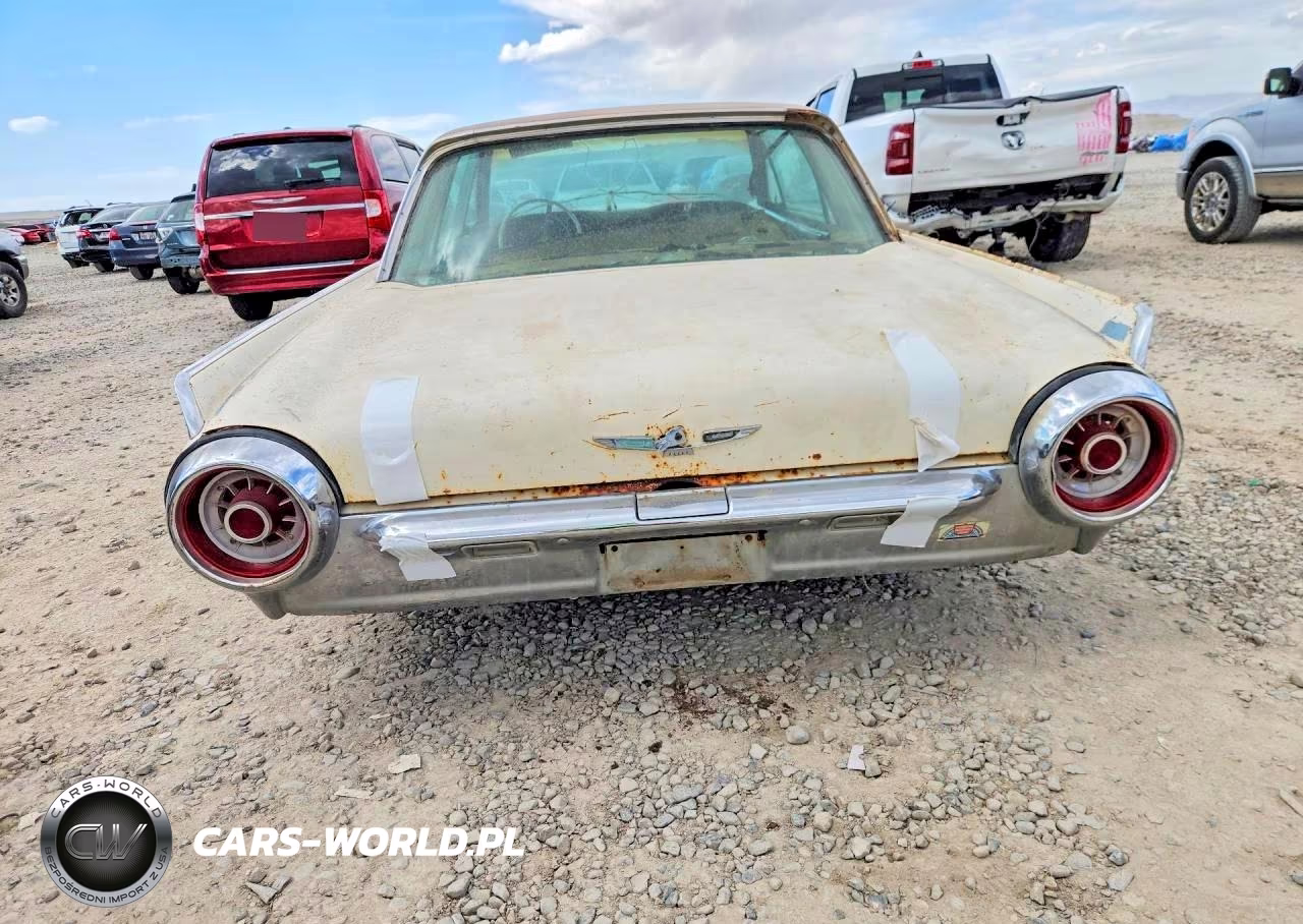 1962 Ford Thunderbird VIN:3Y87Z155998 - 6