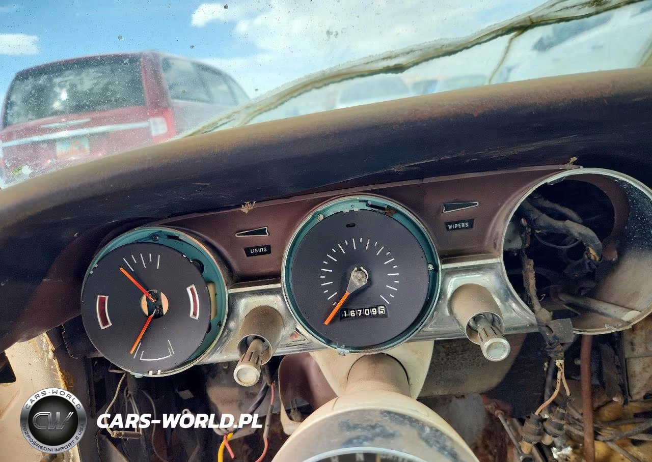 1962 Ford Thunderbird VIN:3Y87Z155998 - 9