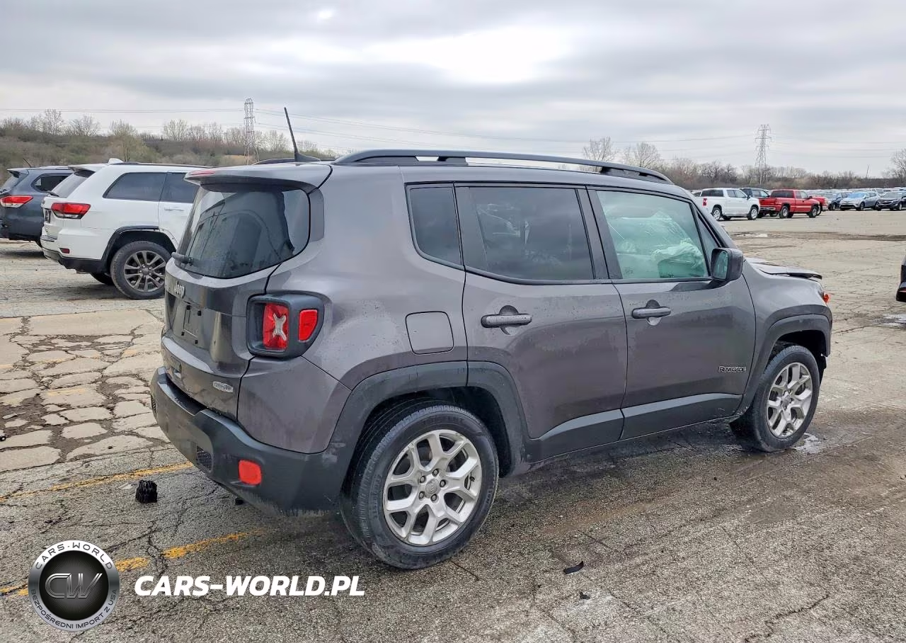 2018 Jeep Renegade Latitude VIN:ZACCJABB5JPJ25924 - 3