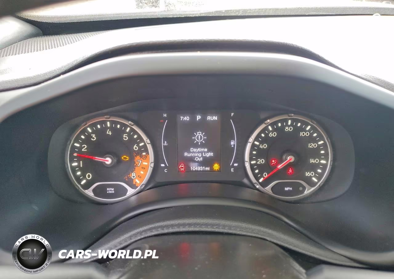 2018 Jeep Renegade Latitude VIN:ZACCJABB5JPJ25924 - 9